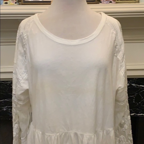 NWOT Free People off wht w/lace top - Picture 2 of 6
